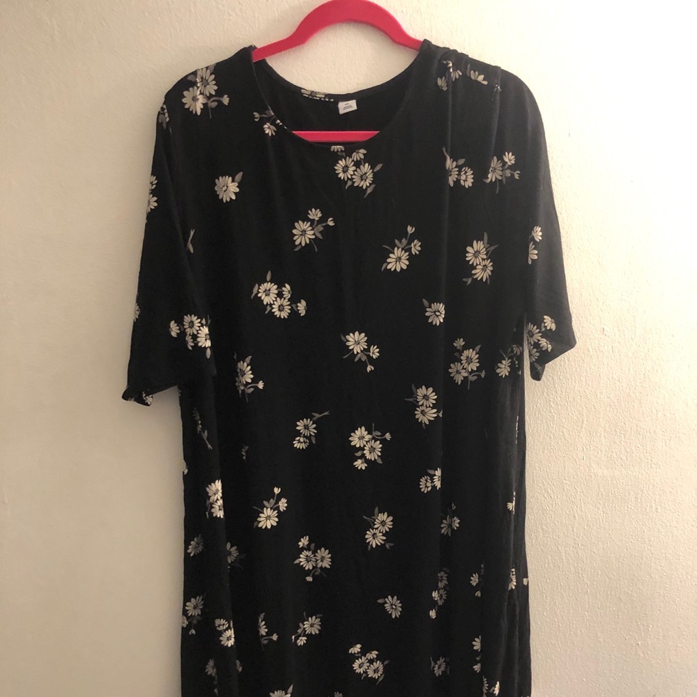 3 for $10: Black Floral Jersey Short Sleeve Dress